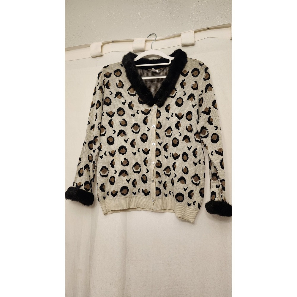 Painted Pony Sweater Womens Large Beige Leopard Print Faux Fur Collar Cuffs